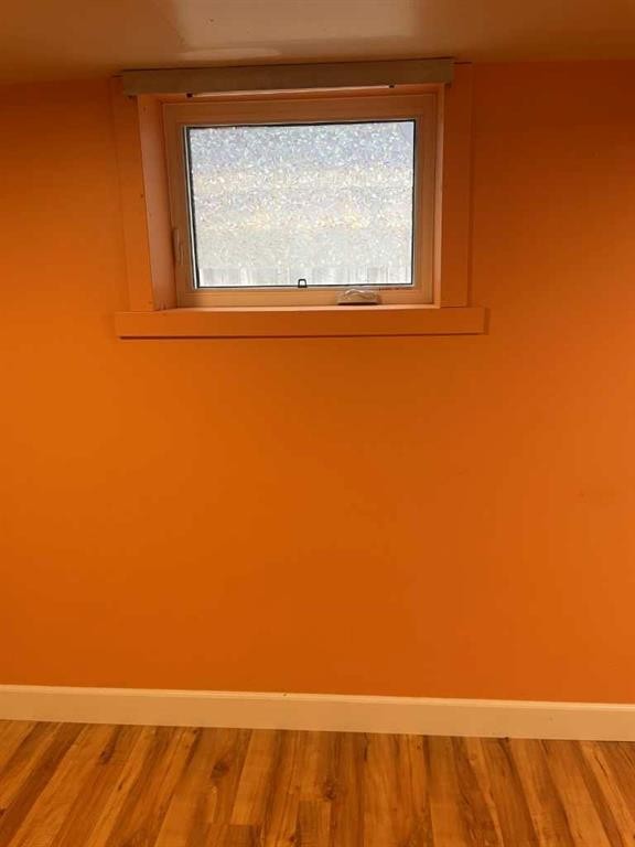 429 10 Street Ne, Calgary, AB - Indoor Photo Showing Other Room