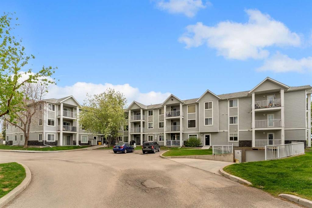 307-1307 Valleyview Park Se, Calgary, AB - Outdoor With Balcony With Facade