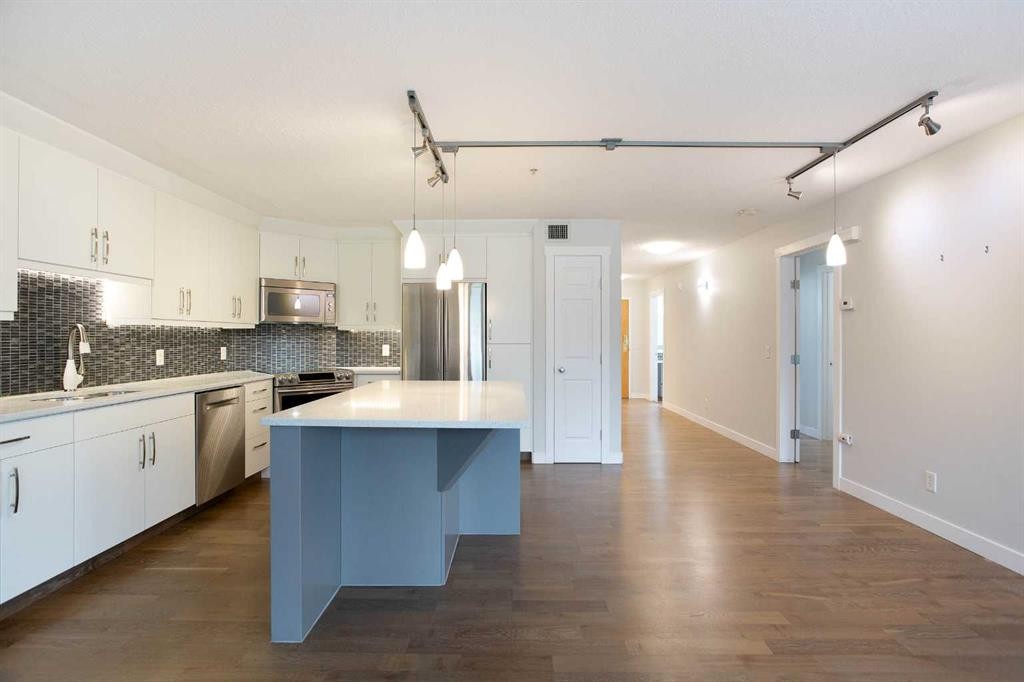 239-8535 Bonaventure Drive Se, Calgary, AB - Indoor Photo Showing Kitchen With Upgraded Kitchen