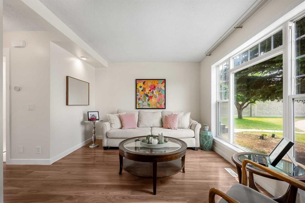 91 Hidden Crescent Nw, Calgary, AB