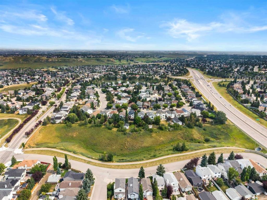 91 Hidden Crescent Nw, Calgary, AB