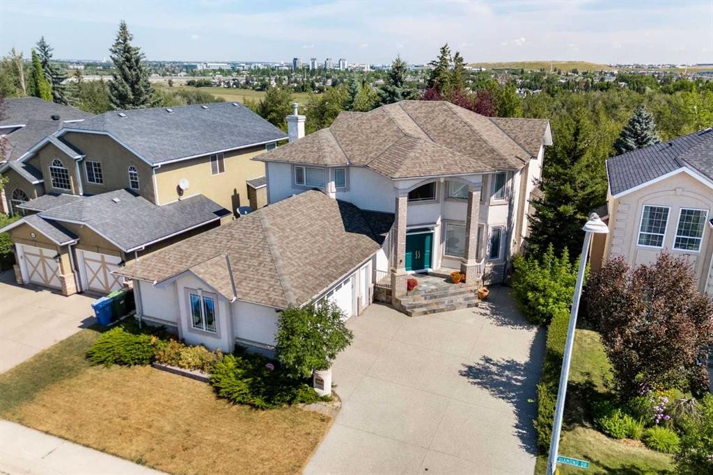 250 Diamond Drive Se, Calgary, AB - Outdoor
