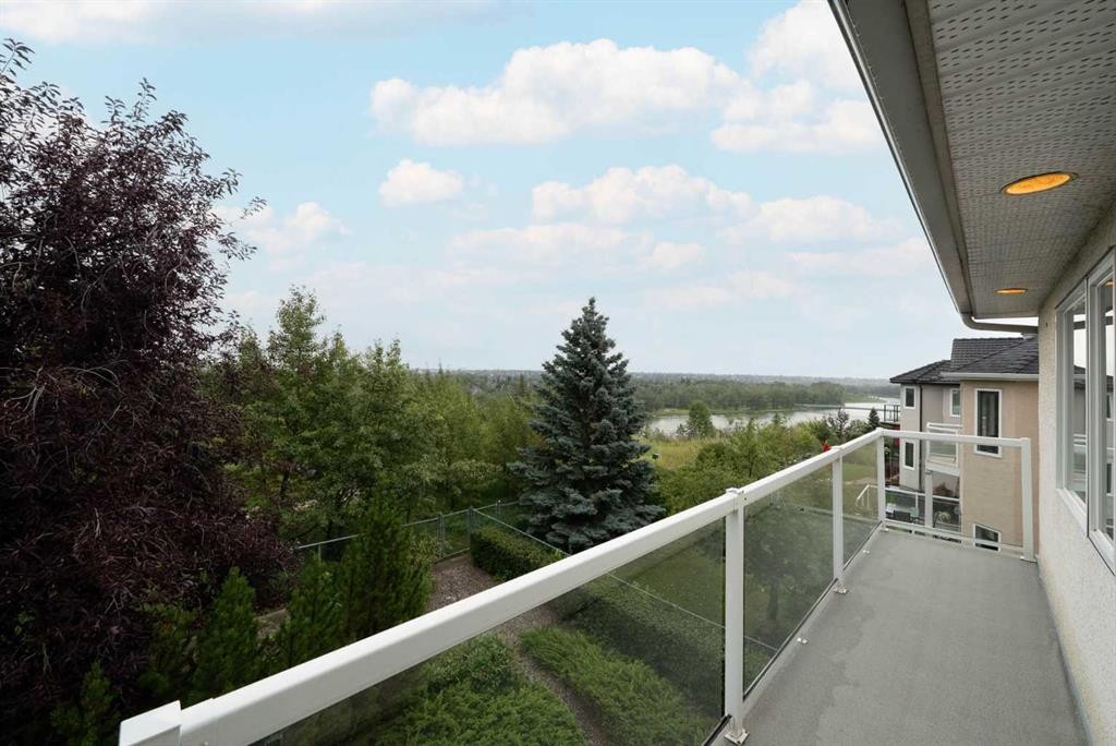 250 Diamond Drive Se, Calgary, AB - Outdoor With Balcony With View