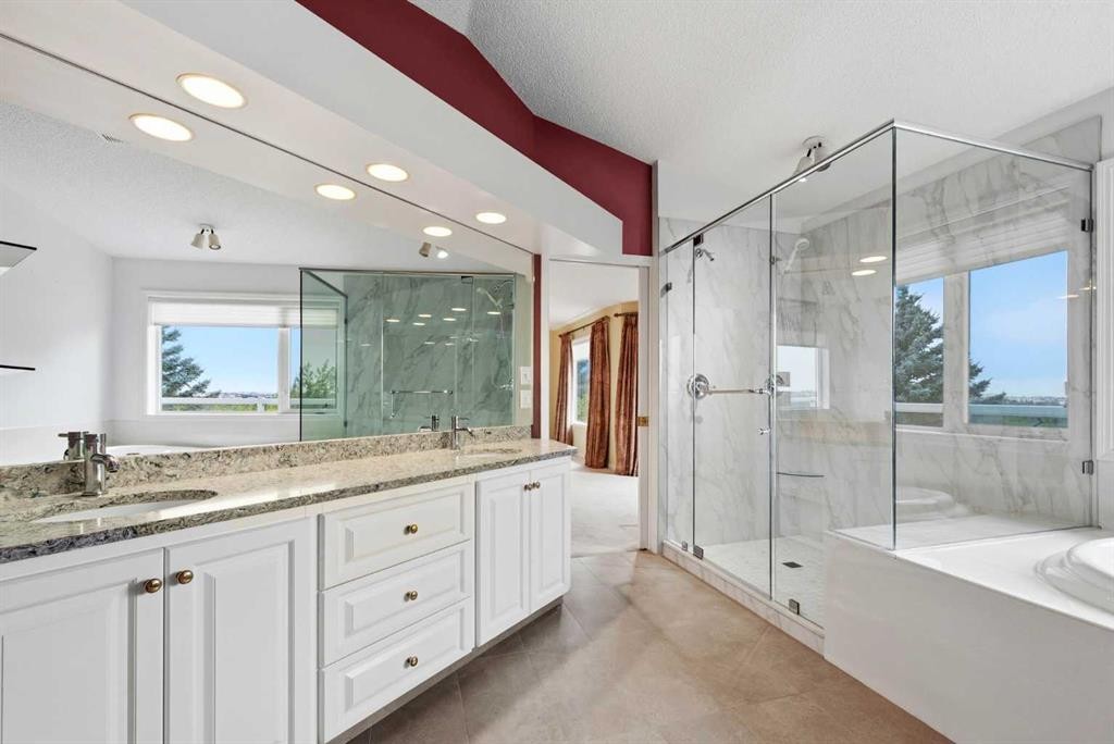 250 Diamond Drive Se, Calgary, AB - Indoor Photo Showing Bathroom