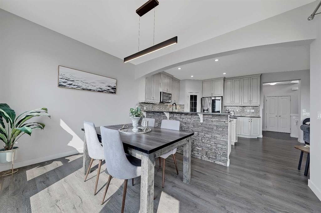 268 Rainbow Falls Way, Chestermere, AB - Indoor Photo Showing Other Room