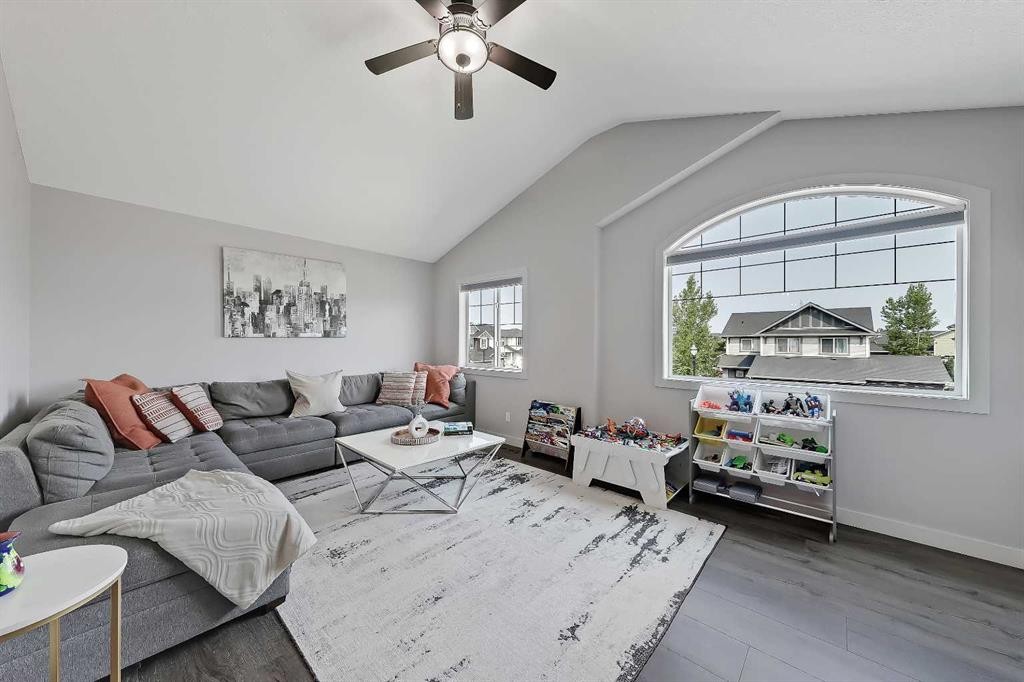 268 Rainbow Falls Way, Chestermere, AB - Indoor Photo Showing Living Room
