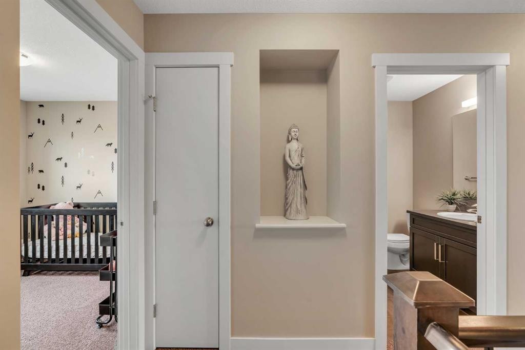 360 Marquis Heights Se, Calgary, AB - Indoor Photo Showing Other Room