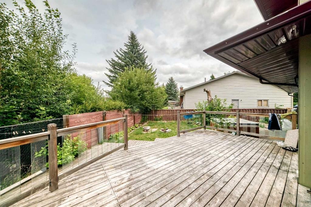 55 Pineland Close Ne, Calgary, AB