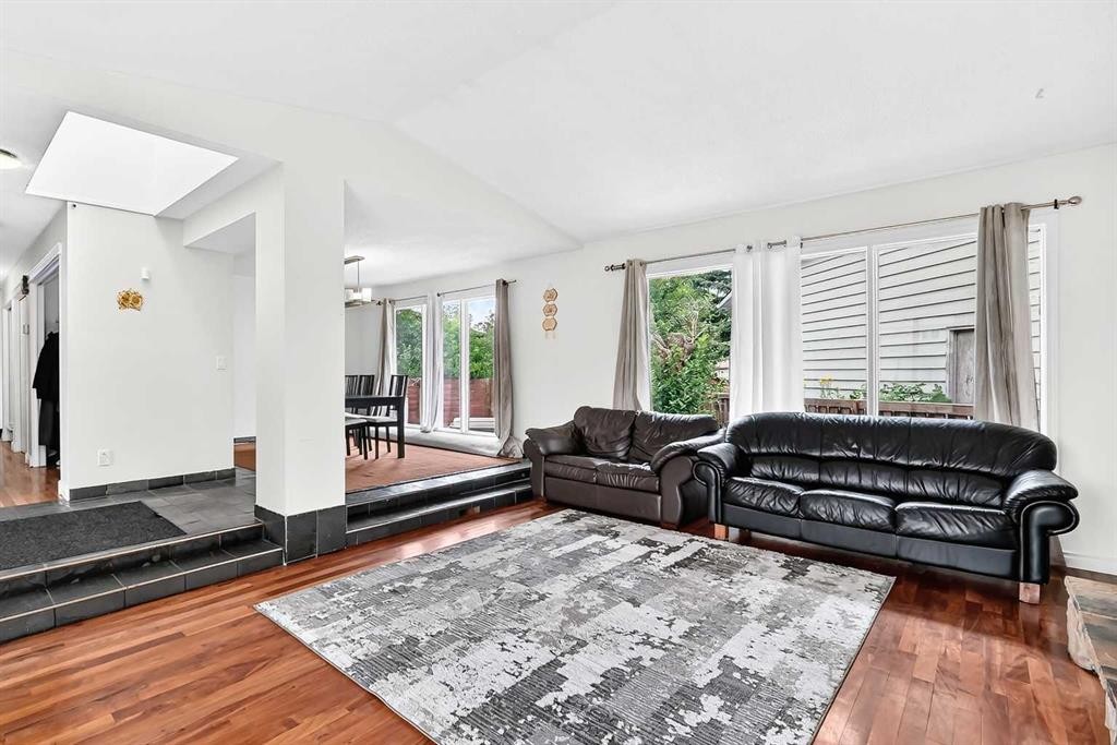 55 Pineland Close Ne, Calgary, AB