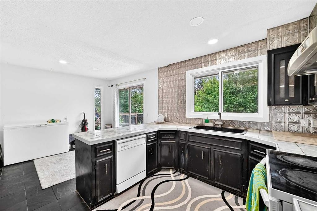 55 Pineland Close Ne, Calgary, AB
