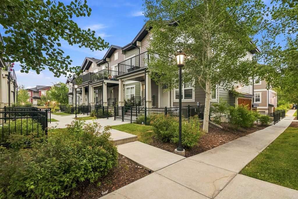 218 Cranford Walk Se, Calgary, AB - Outdoor
