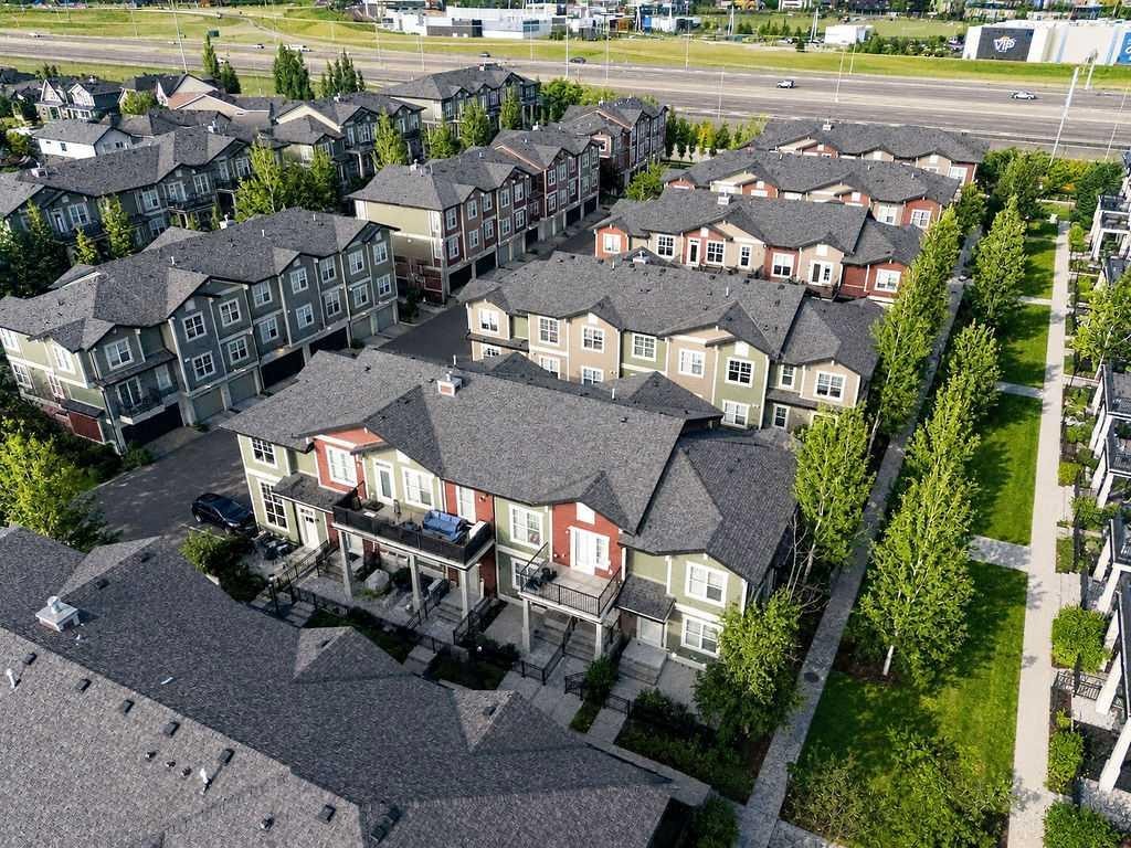 218 Cranford Walk Se, Calgary, AB - Outdoor