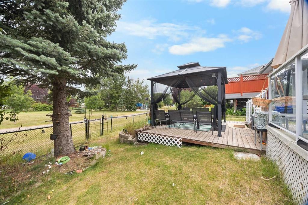 58 Citadel Crest Circle Nw, Calgary, AB - Outdoor With Deck Patio Veranda
