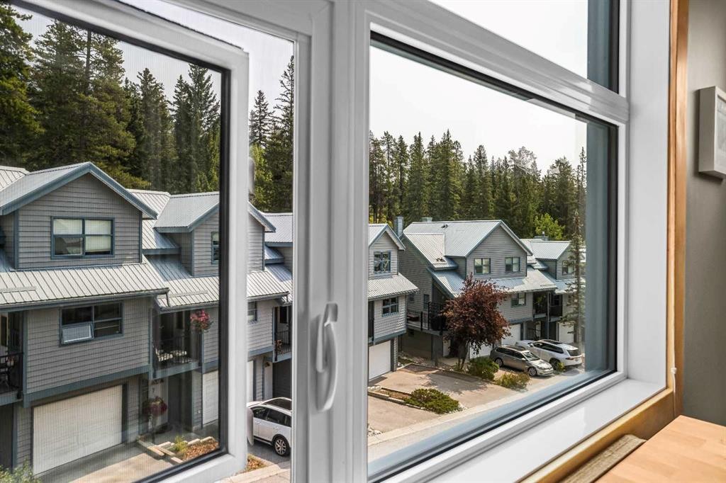 13-242 Benchlands Terrace, Canmore, AB -
