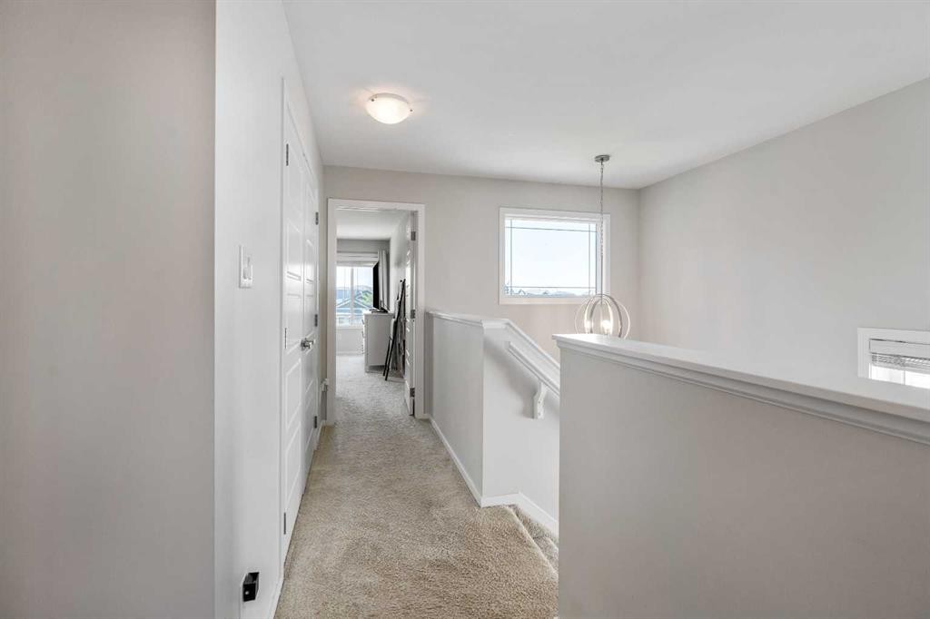159 Pacific Landing West, Lethbridge, AB - Indoor Photo Showing Other Room