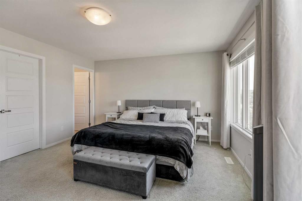 159 Pacific Landing West, Lethbridge, AB - Indoor Photo Showing Bedroom