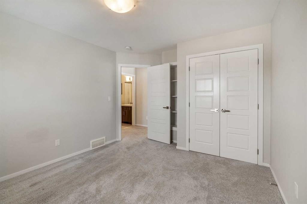 159 Pacific Landing West, Lethbridge, AB - Indoor Photo Showing Other Room