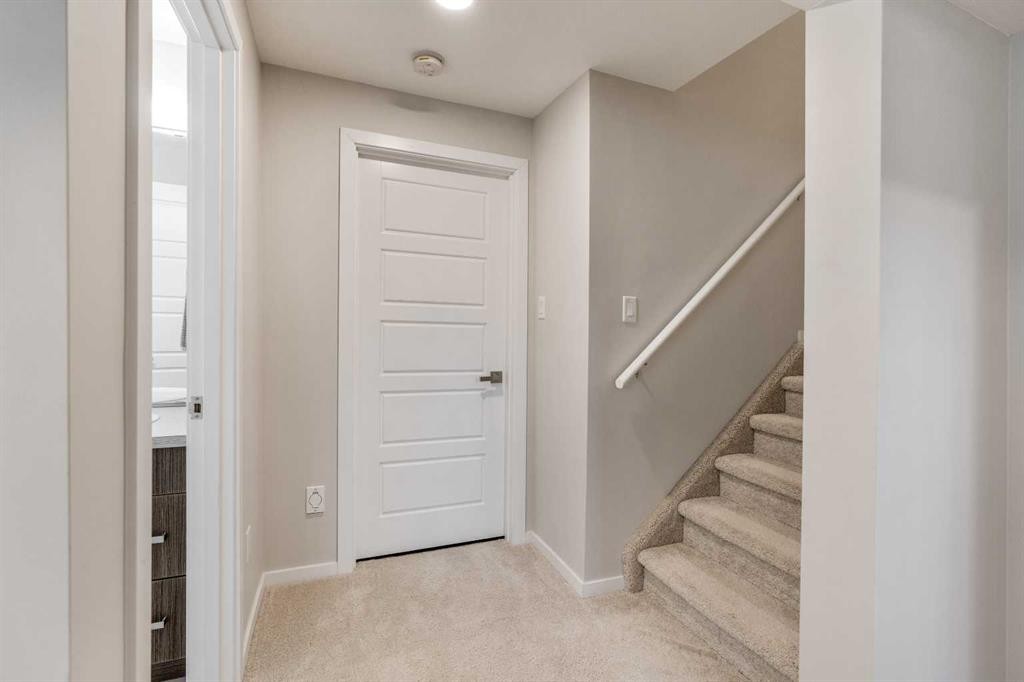 159 Pacific Landing West, Lethbridge, AB - Indoor Photo Showing Other Room