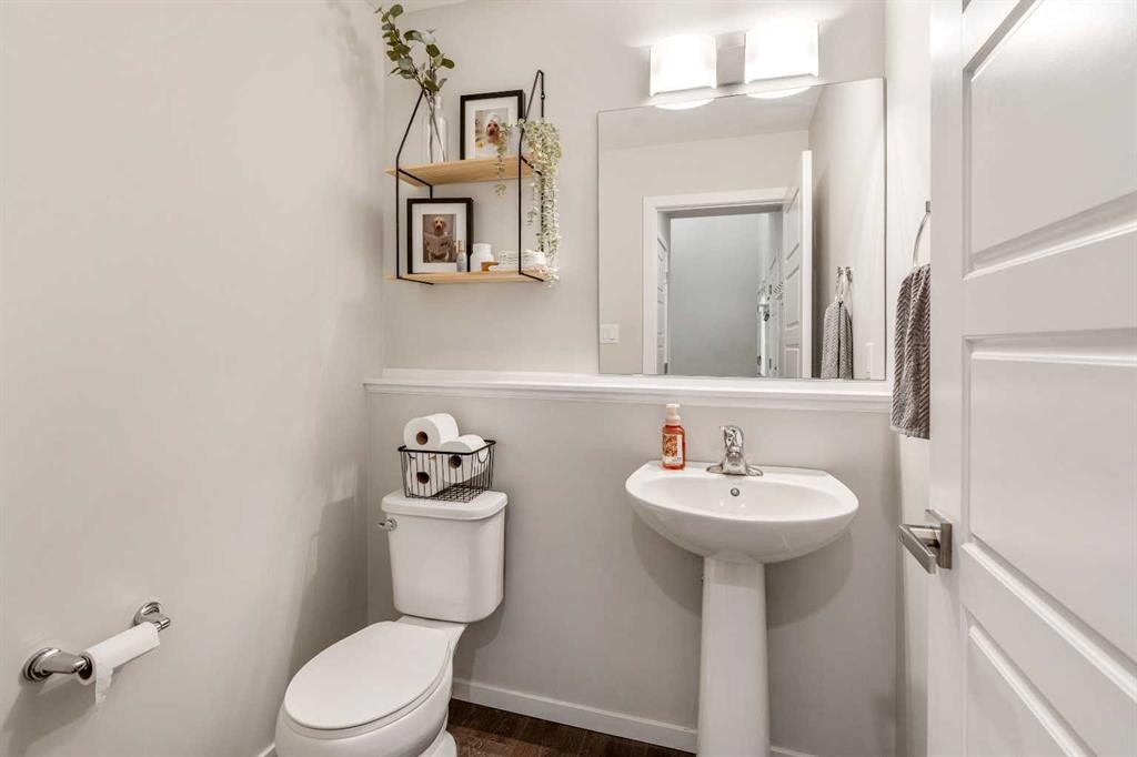 159 Pacific Landing West, Lethbridge, AB - Indoor Photo Showing Bathroom