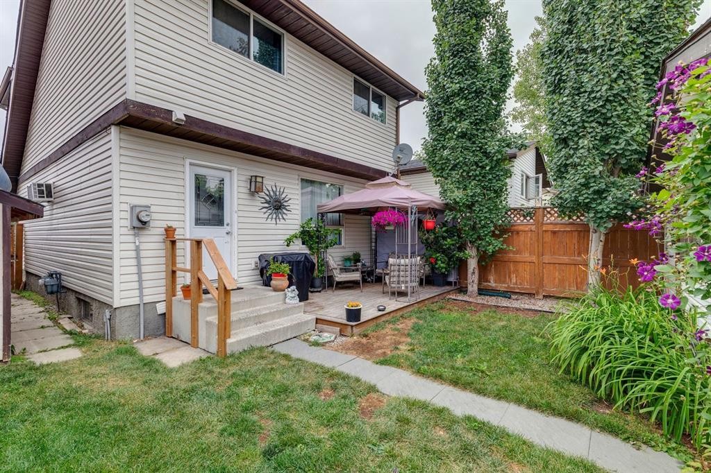 283 Abinger Crescent Ne, Calgary, AB - Outdoor With Deck Patio Veranda