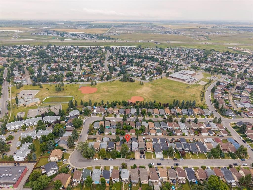 283 Abinger Crescent Ne, Calgary, AB - Outdoor With View