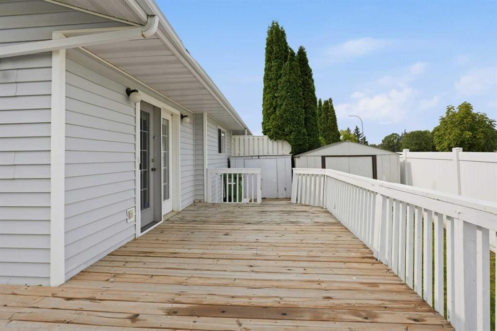 3924 56A, Camrose, AB - Outdoor With Exterior