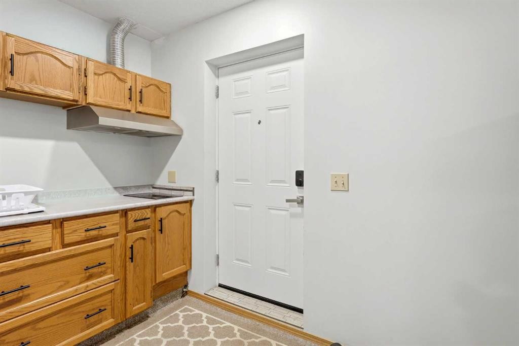 5 Sandpiper Gate Nw, Calgary, AB - Indoor