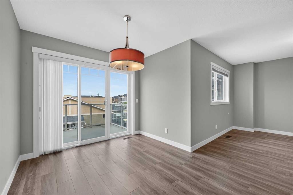 905 Evanston Manor Nw, Calgary, AB - Indoor Photo Showing Other Room