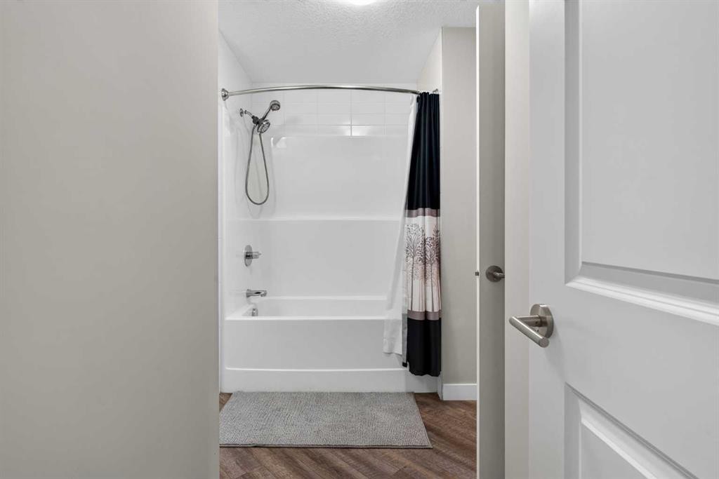 2115-3727 Sage Hill Drive Nw, Calgary, AB - Indoor Photo Showing Bathroom