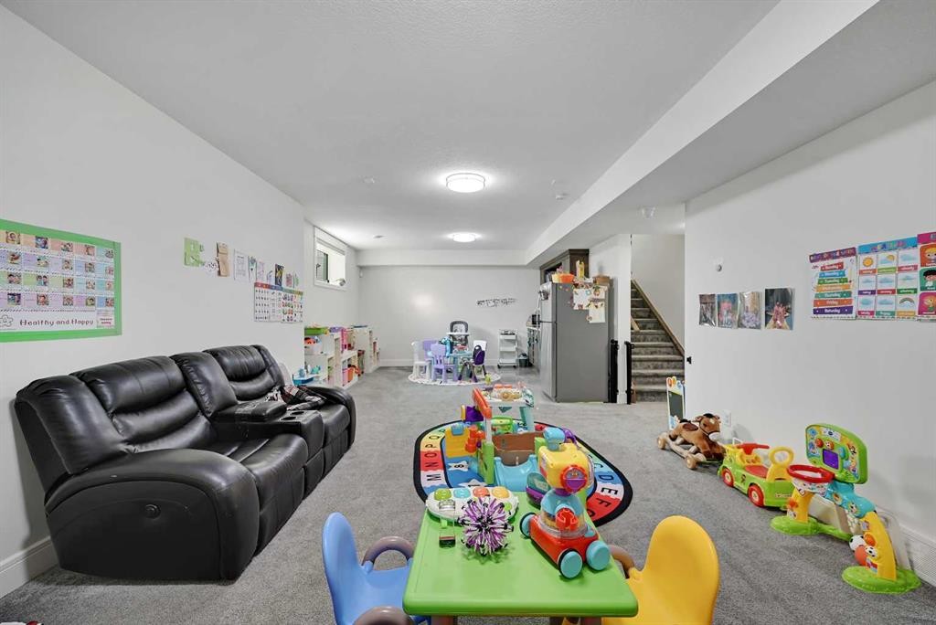 70 South Shore Bay, Chestermere, AB - Indoor