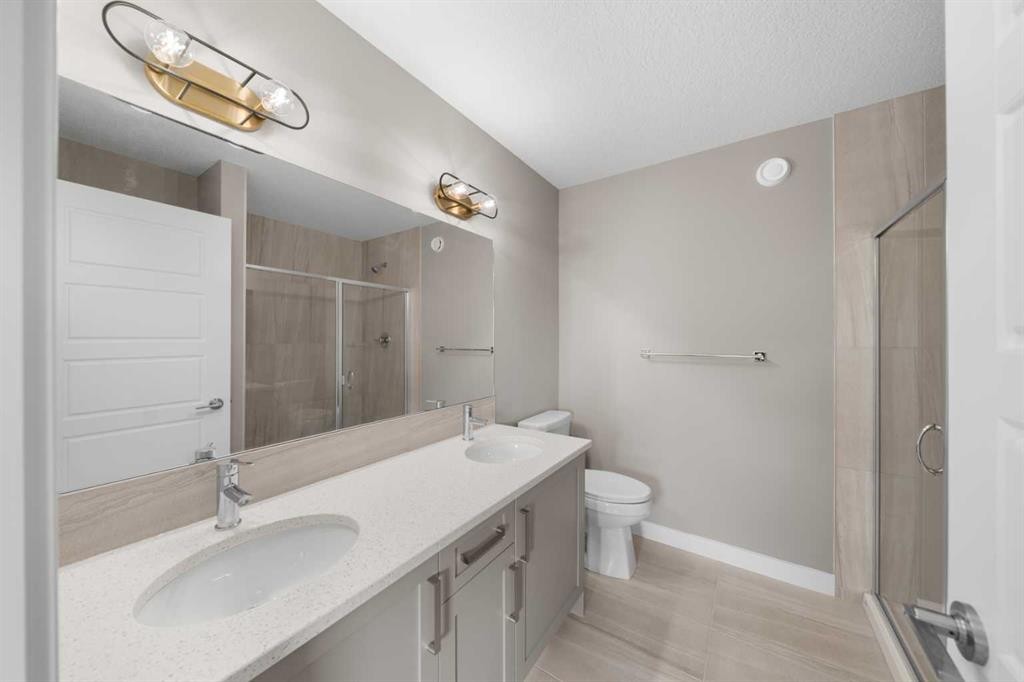 94 Sora Gardens Se, Calgary, AB - Indoor Photo Showing Bathroom
