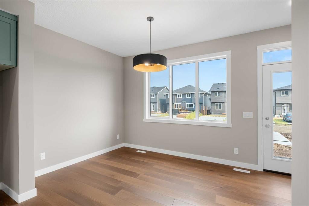 94 Sora Gardens Se, Calgary, AB - Indoor Photo Showing Other Room