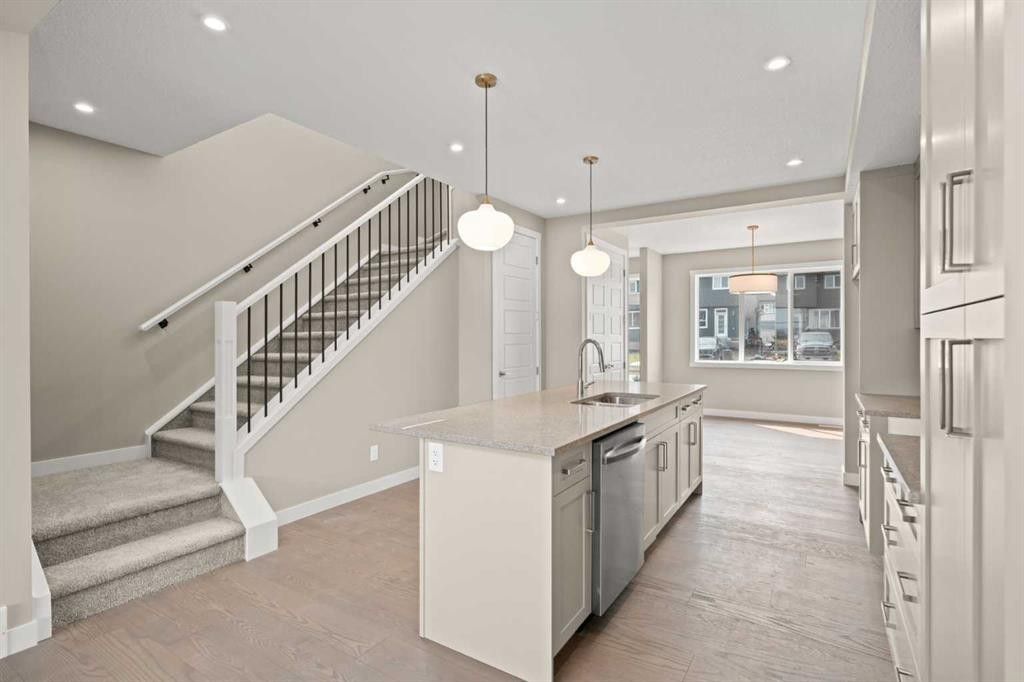 660 Sora Boulevard Se, Calgary, AB - Indoor Photo Showing Kitchen With Upgraded Kitchen
