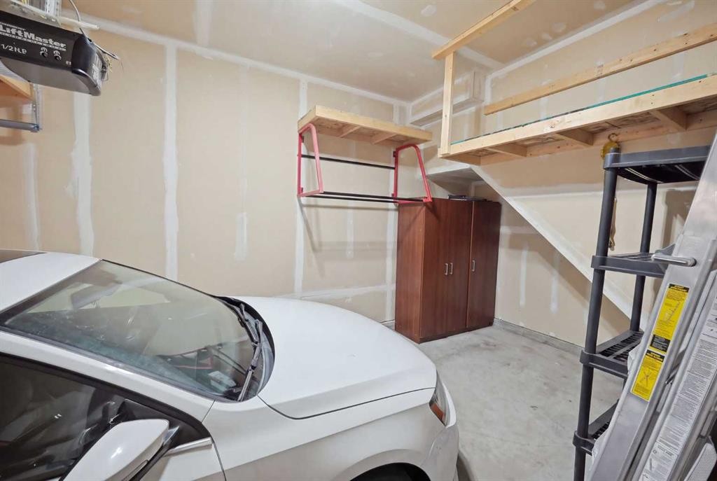 427 Redstone View Ne, Calgary, AB - Indoor Photo Showing Garage