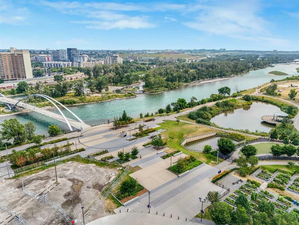 402-519 Riverfront Avenue Se, Calgary, AB - Outdoor With Body Of Water With View