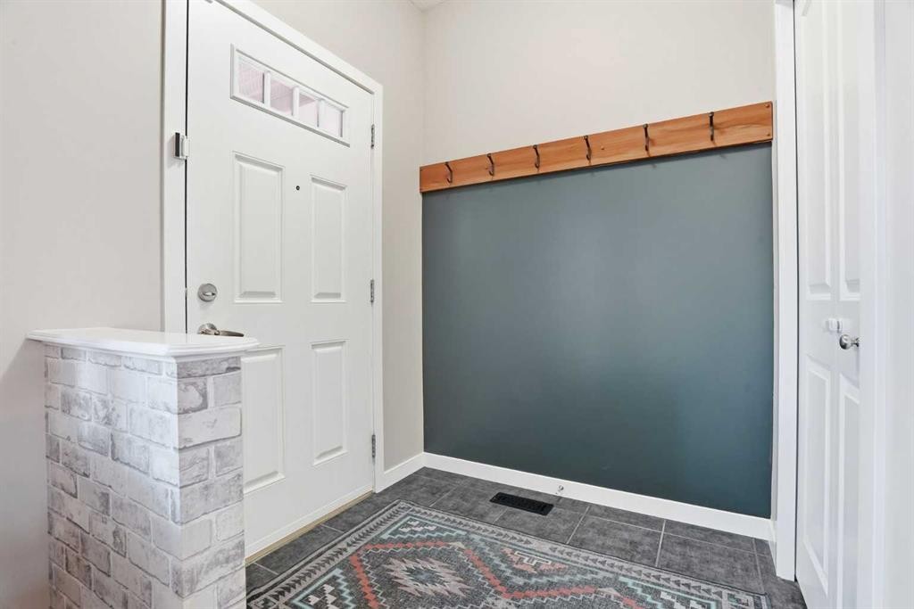72 Redstone Common Ne, Calgary, AB - Indoor Photo Showing Other Room