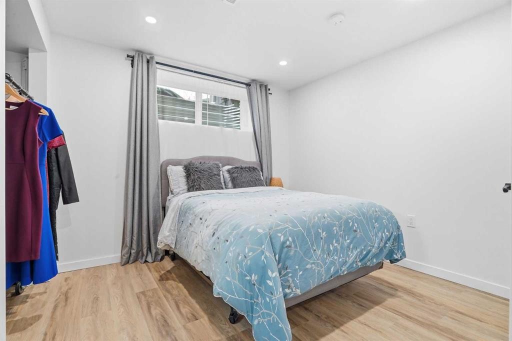 72 Redstone Common Ne, Calgary, AB - Indoor Photo Showing Bedroom