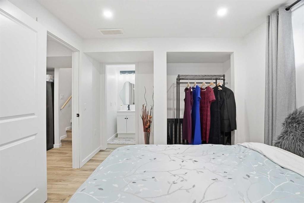 72 Redstone Common Ne, Calgary, AB - Indoor Photo Showing Bedroom