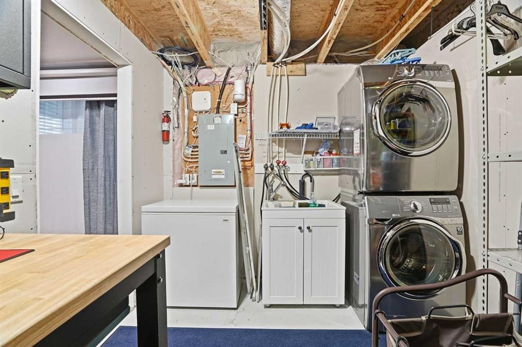 72 Redstone Common Ne, Calgary, AB - Indoor Photo Showing Laundry Room