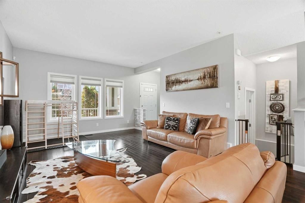 72 Redstone Common Ne, Calgary, AB - Indoor Photo Showing Living Room