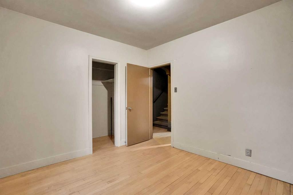 2131 16A Street Sw, Calgary, AB - Indoor Photo Showing Other Room