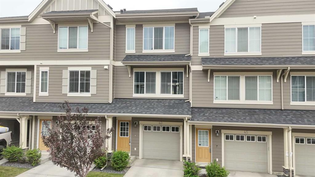 43 Kinlea Common Nw, Calgary, AB - Outdoor With Facade
