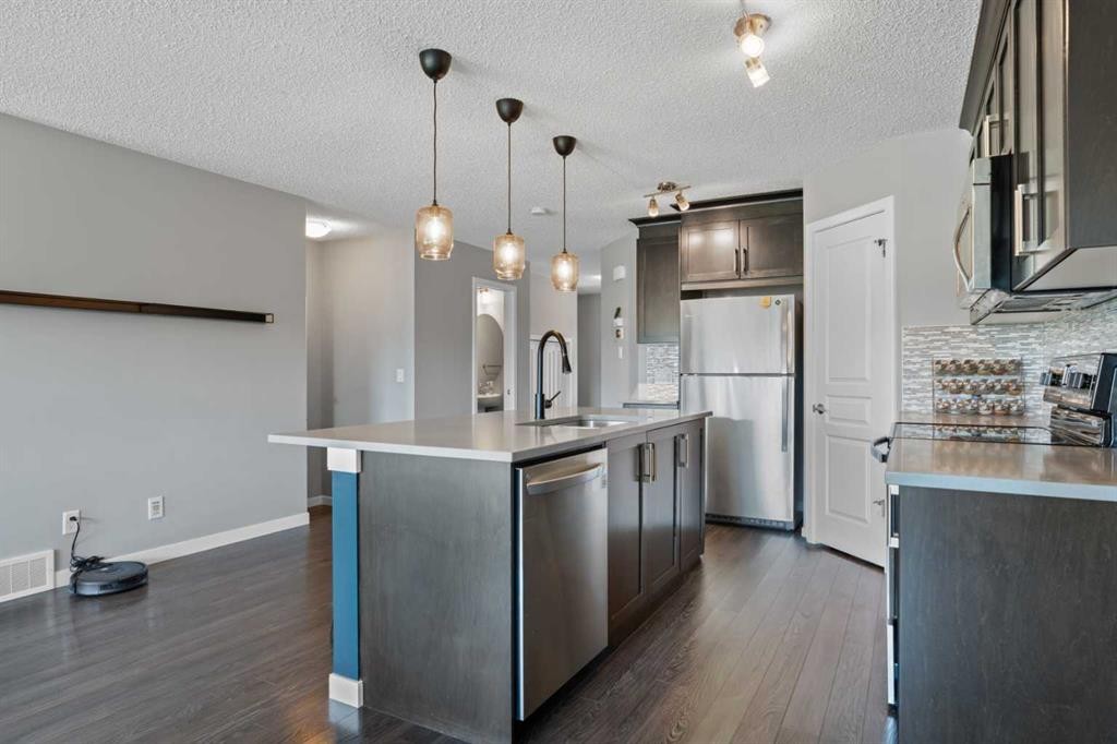 139 Auburn Meadows Place Se, Calgary, AB - Indoor Photo Showing Kitchen With Stainless Steel Kitchen With Upgraded Kitchen