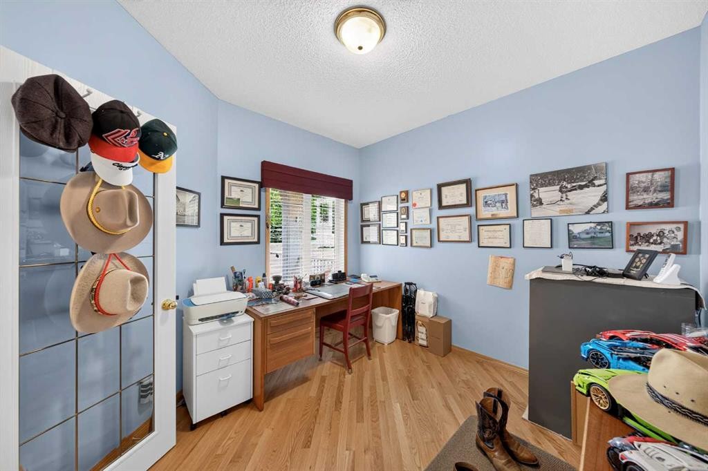 37 Scimitar Heath Nw, Calgary, AB - Indoor