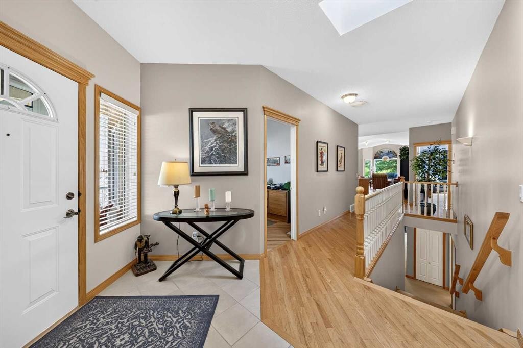 37 Scimitar Heath Nw, Calgary, AB - Indoor Photo Showing Other Room