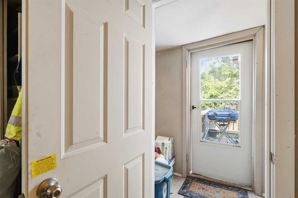 4737 48 Street, Olds, AB - Indoor Photo Showing Other Room