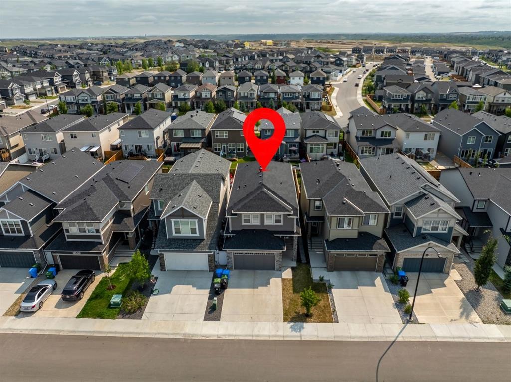 66 Legacy Glen Crescent Se, Calgary, AB - Outdoor With Facade