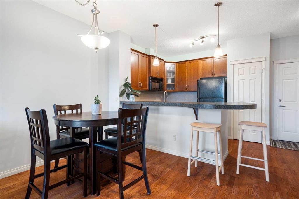 310-25 Prestwick Drive Se, Calgary, AB