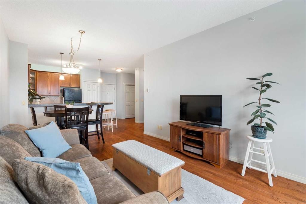 310-25 Prestwick Drive Se, Calgary, AB