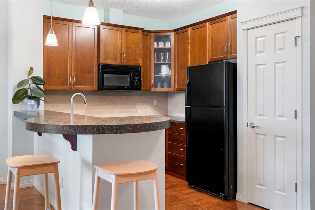 310-25 Prestwick Drive Se, Calgary, AB